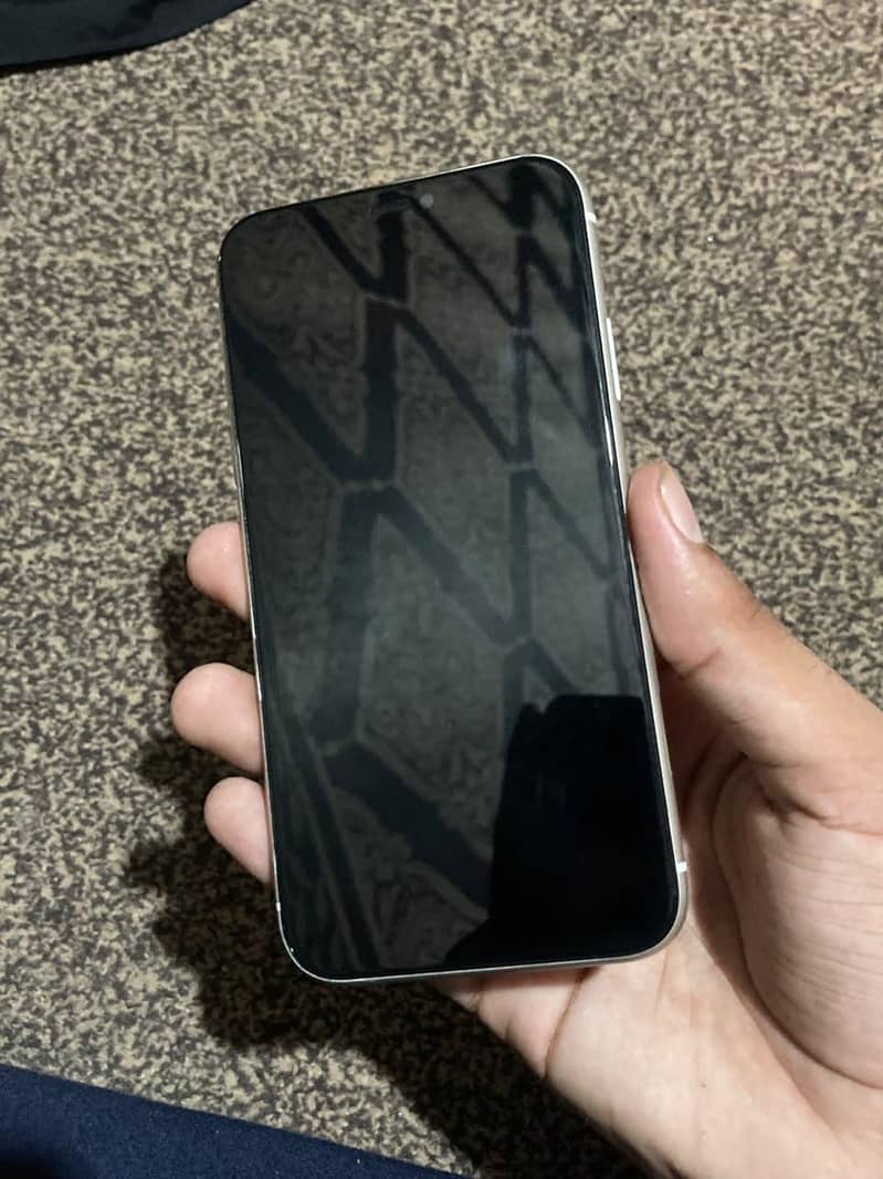 Apple iPhone 11 7