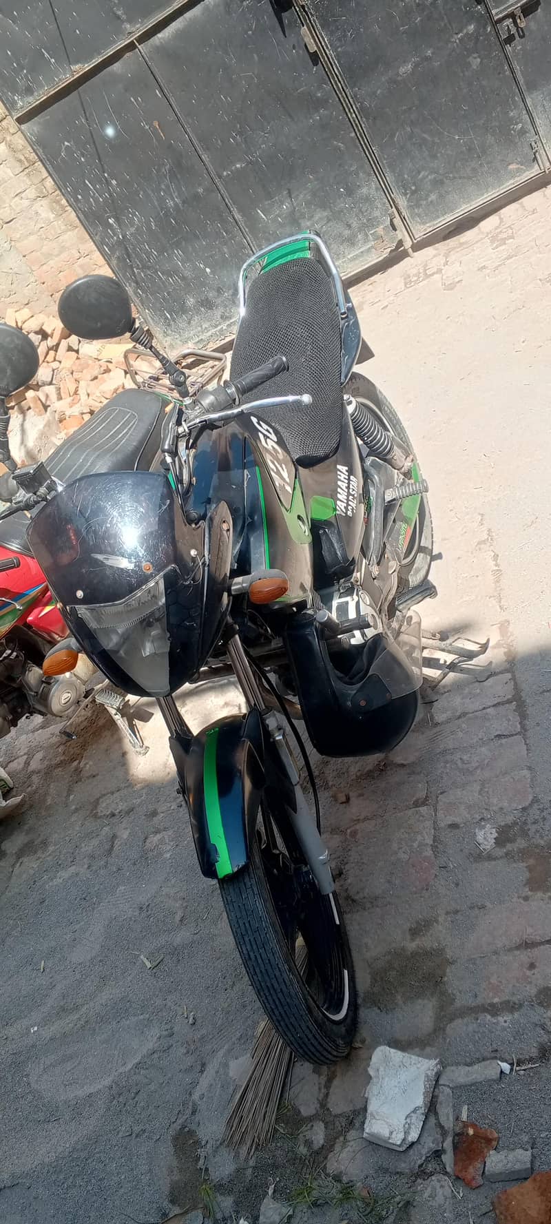 YBR-125 1