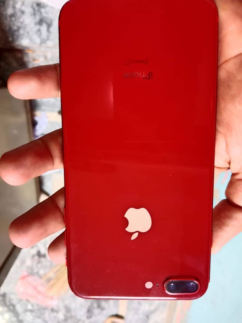 Apple iPhone 8 Plus 0