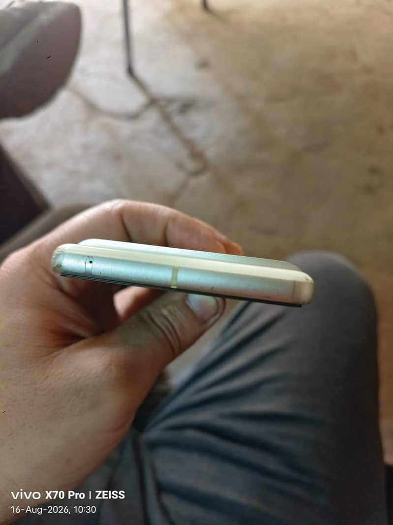 Google Pixel 7 3