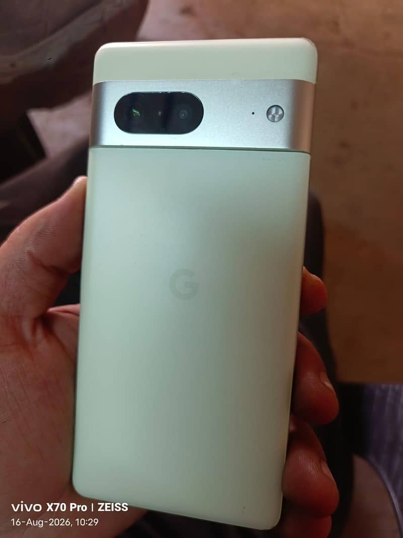 Google Pixel 7 5