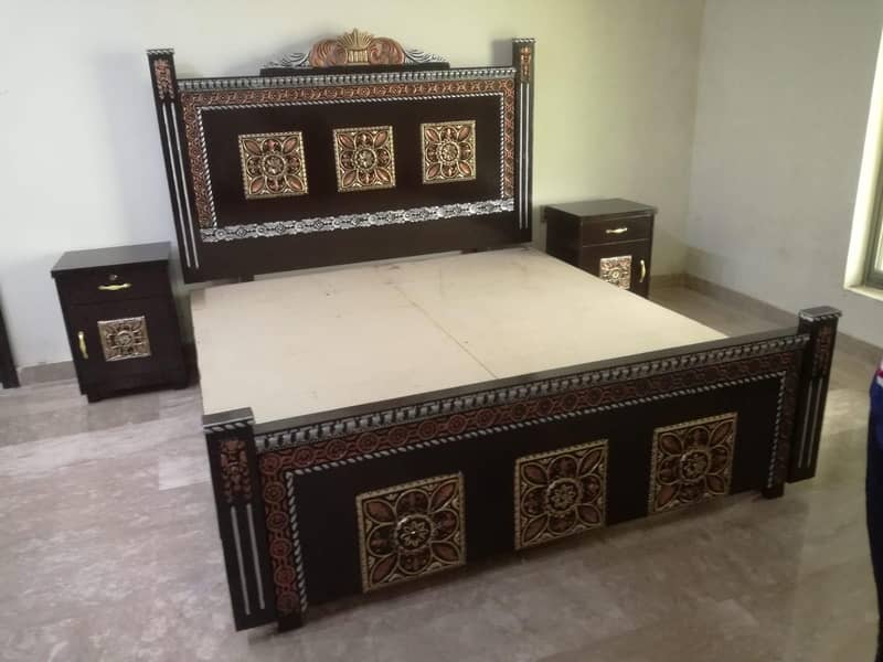 King bed/Double bed/Bed set. 9