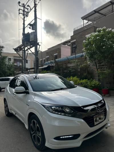 Honda Vezel Pearl White 2016 Z Sensing Top Of The Line