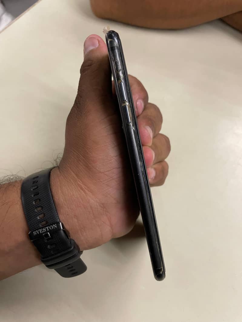 Apple iPhone 7 Plus 2