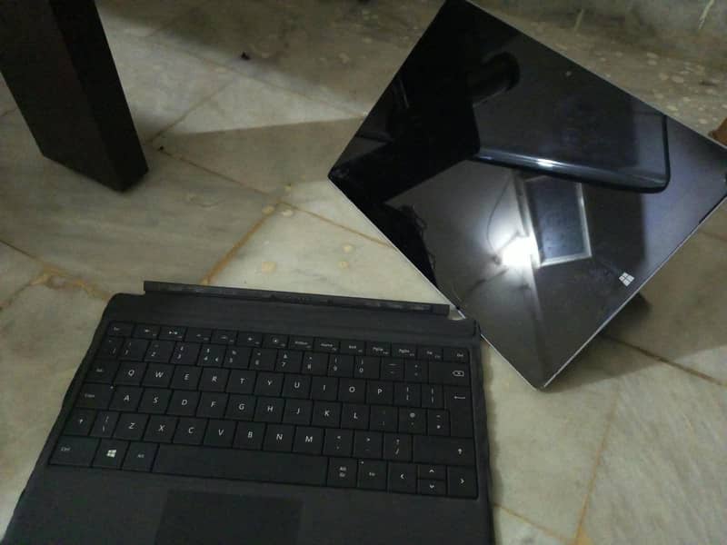 Microsoft surface Touchscreen 2