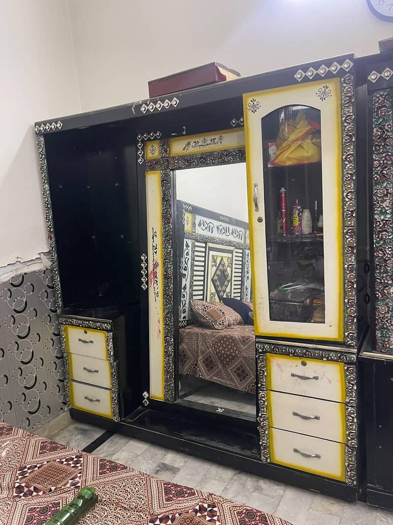 Compete bed set showcase , dressing wardrobe Sofas 3