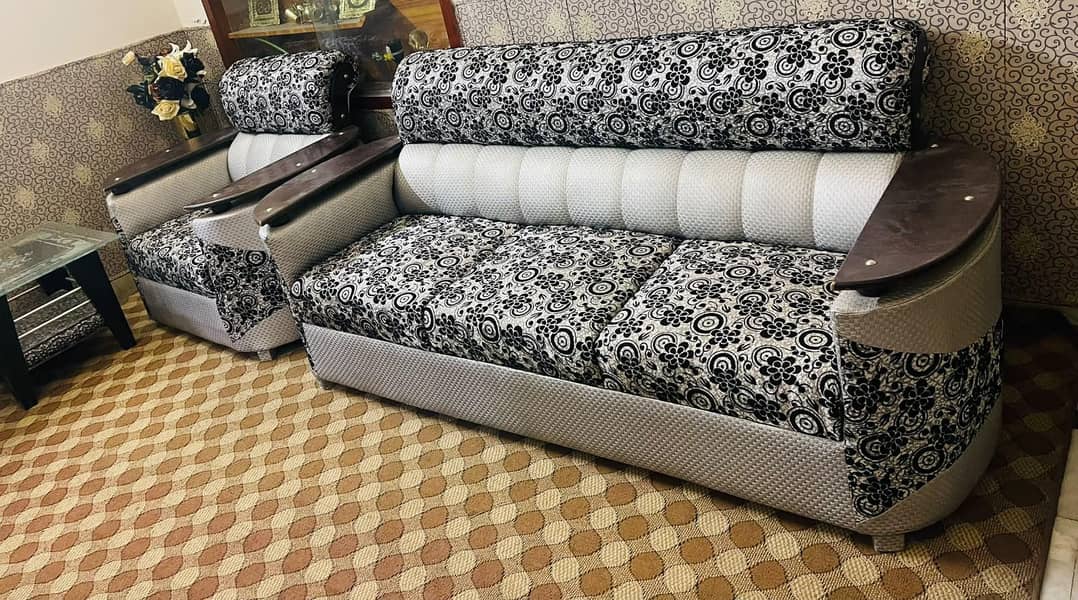 Compete bed set showcase , dressing wardrobe Sofas 6
