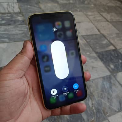 Apple iPhone 11 Good Condition
