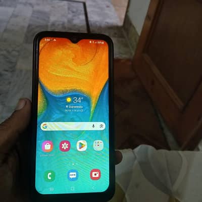 Samsung a30 4/64 with box