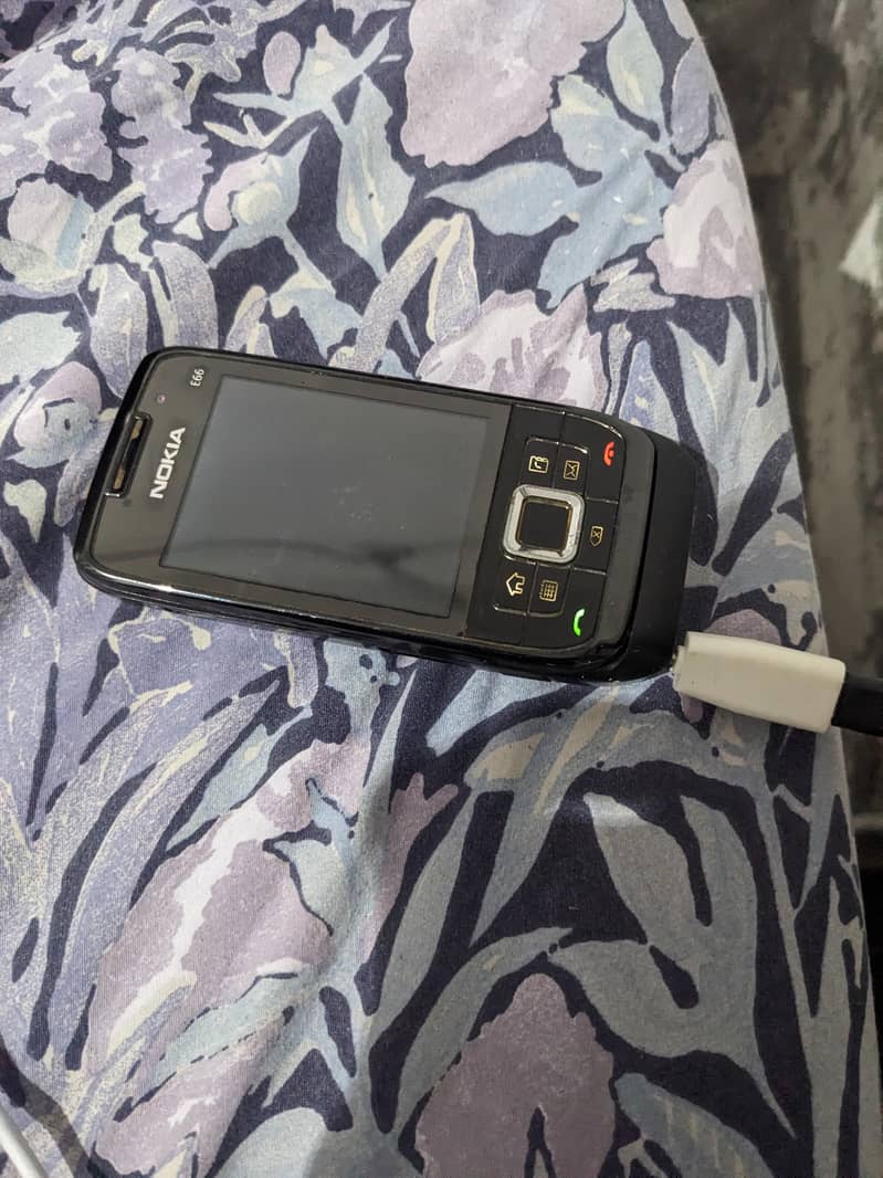 nokia e66 1