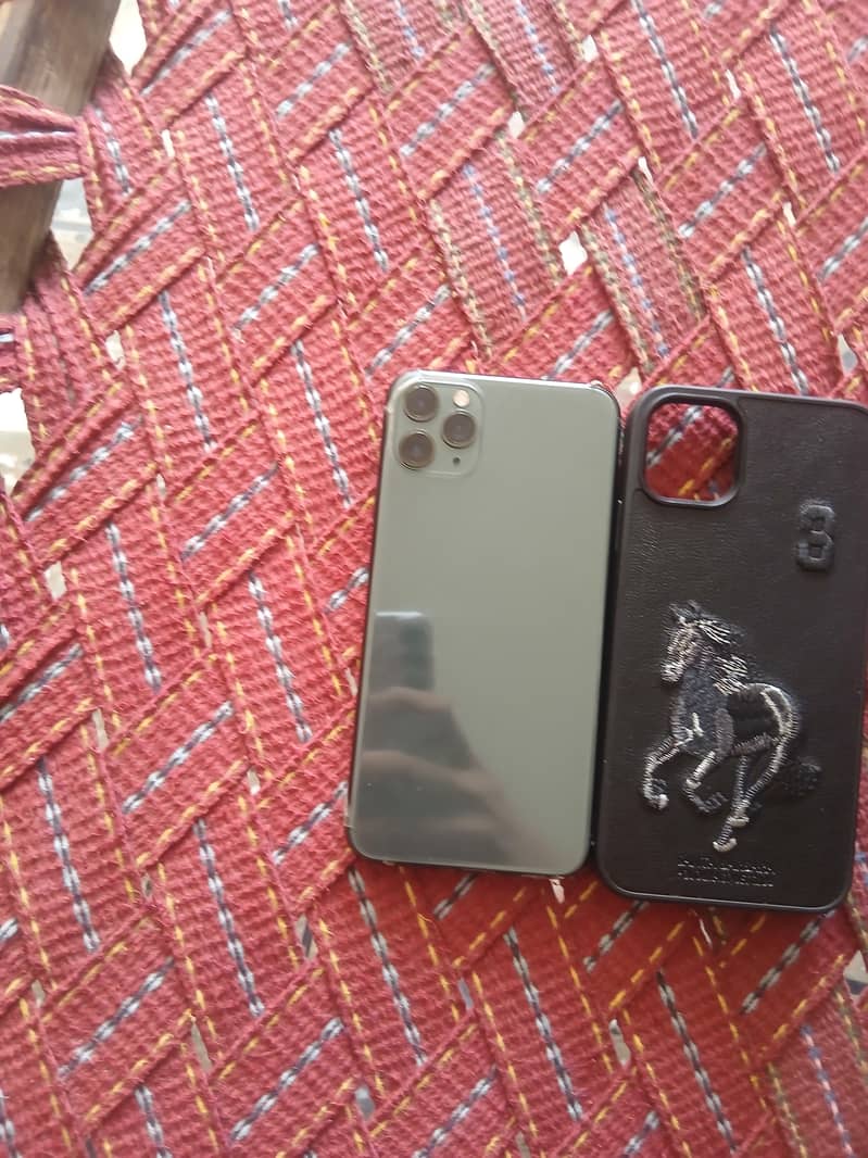 Apple iPhone 11 0