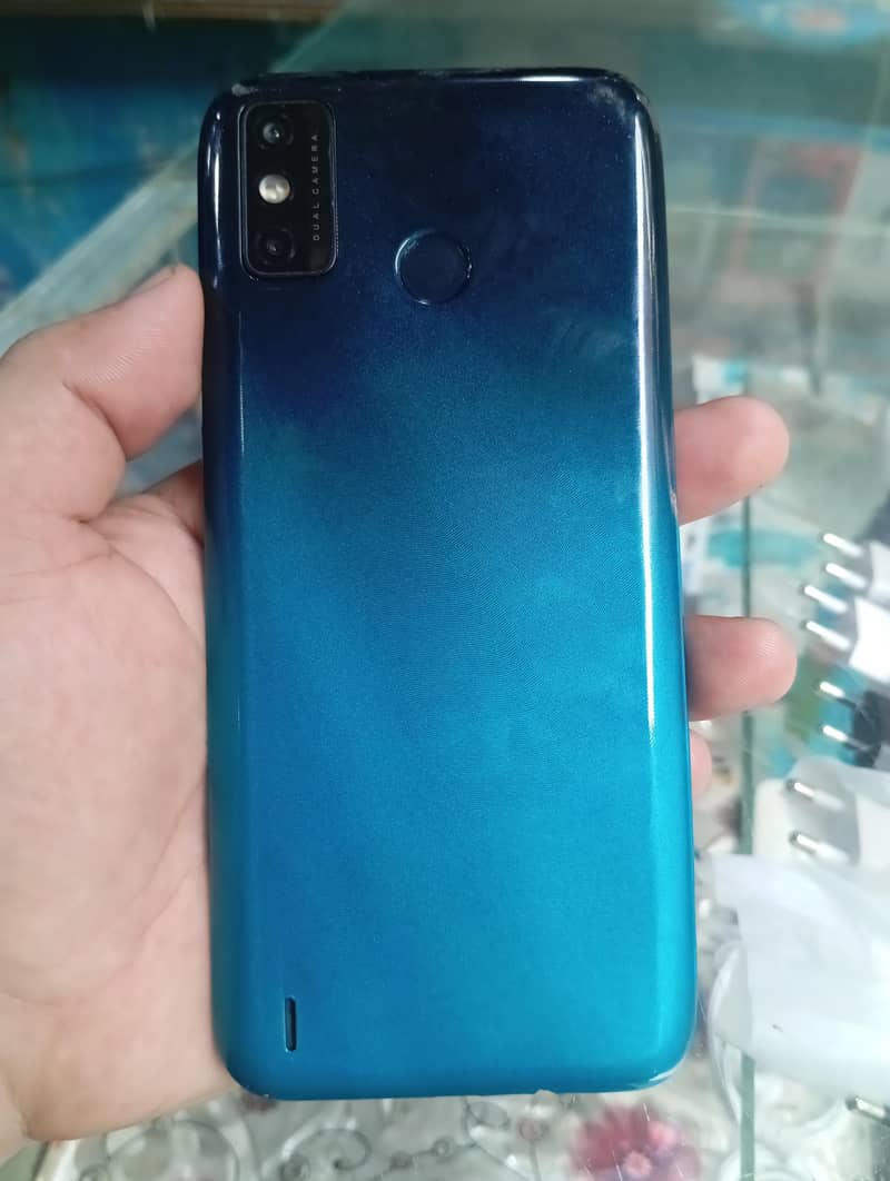 Tecno spark go 1