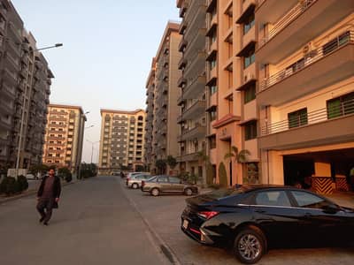 11 Marla Ground Floor Flat for Sale in Askari 11 Sector B Near McDonalds