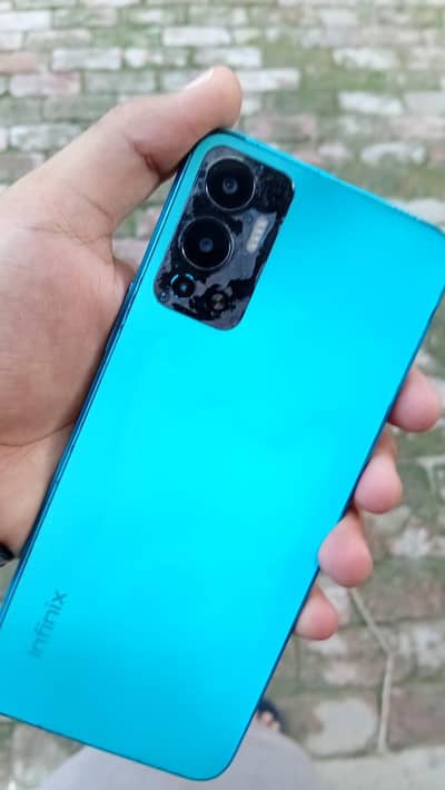 Infinix Hot 12