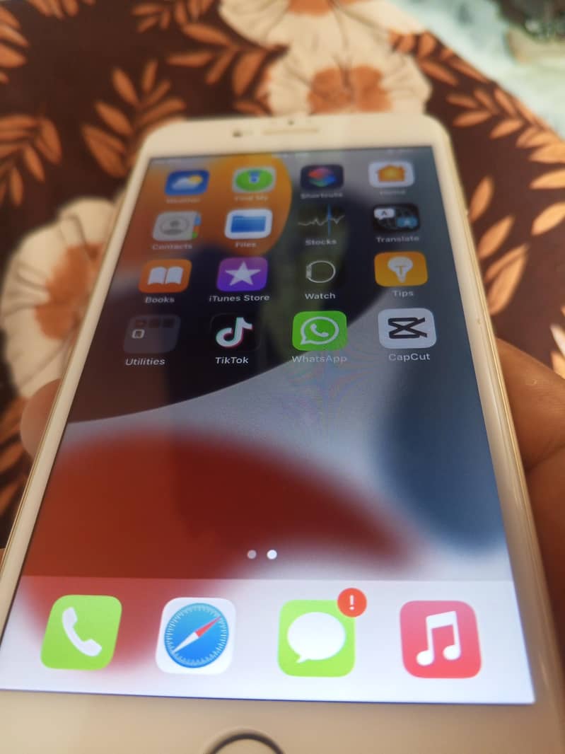 Apple iPhone 7 Plus 5