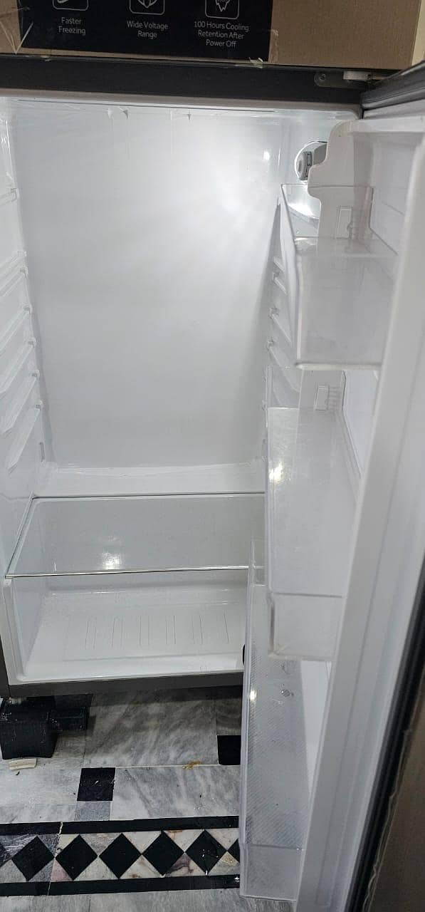 Refrigerator 7