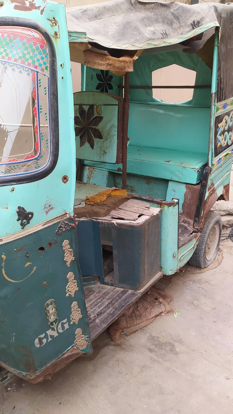 UNIQUE AUTO RIKSHAW 2012 MODEL 3