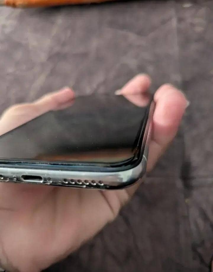 Apple iPhone X 2