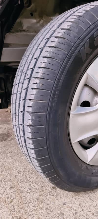 KAPSEN 4 Tyres for sale  (60 to 70%) 13 size