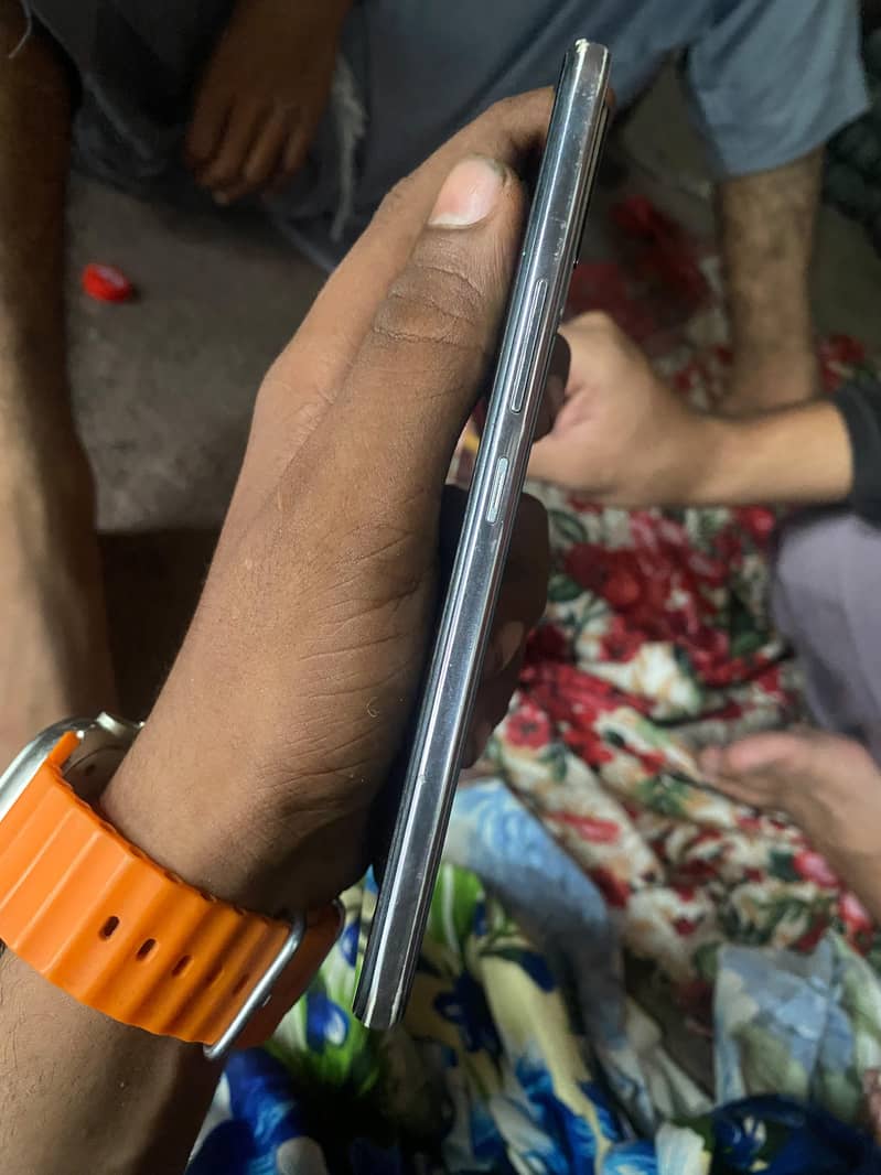 Vivo V21 7