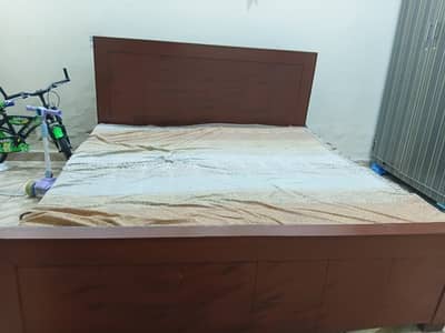 Bwooden Bed in Good condition