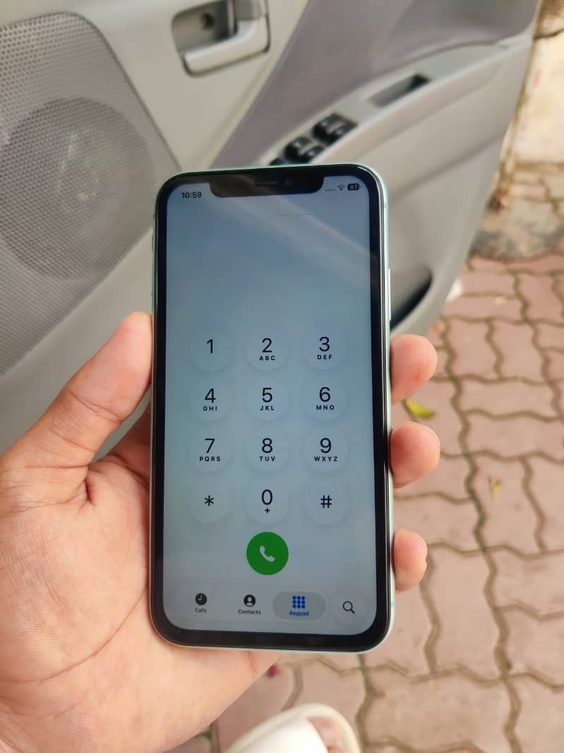 Apple iPhone 11 4