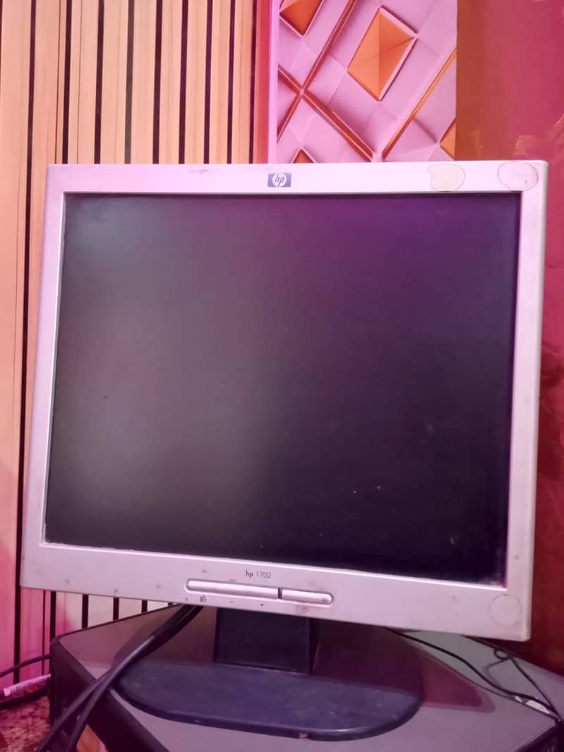Good condition LCD 0