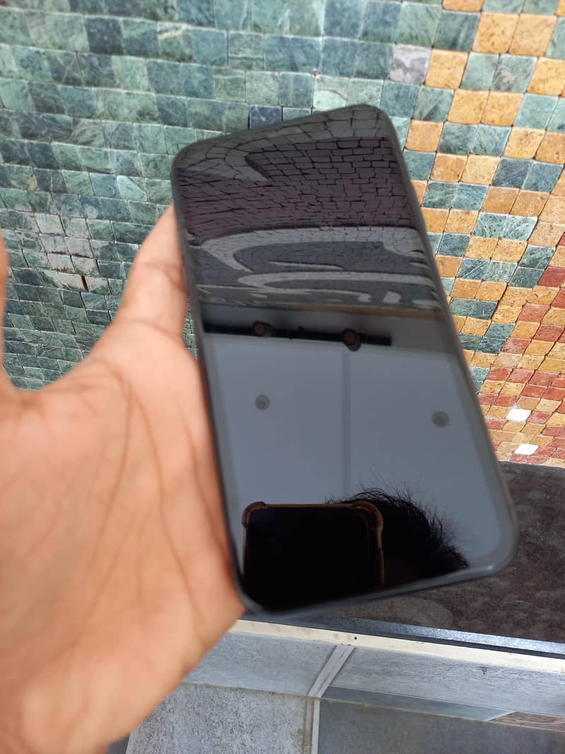 appla iPhone 11 2