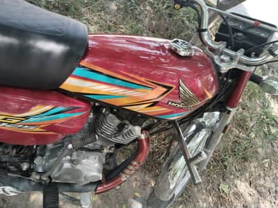Hy I'm selling urgent need cash 2026 Model