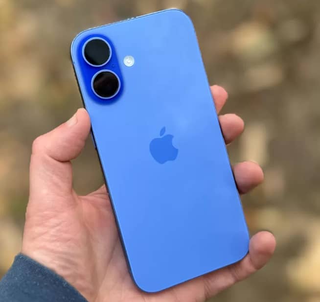 Apple iPhone 16 0