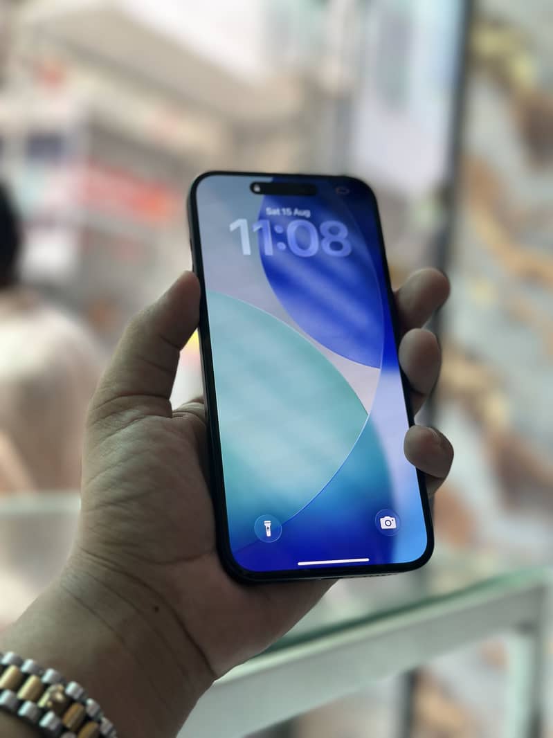 Apple iPhone 15 plus 9