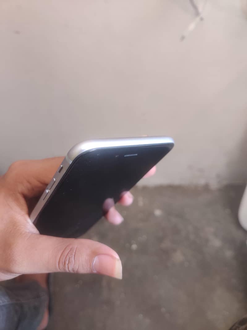 Apple iPhone 6S Plus 0