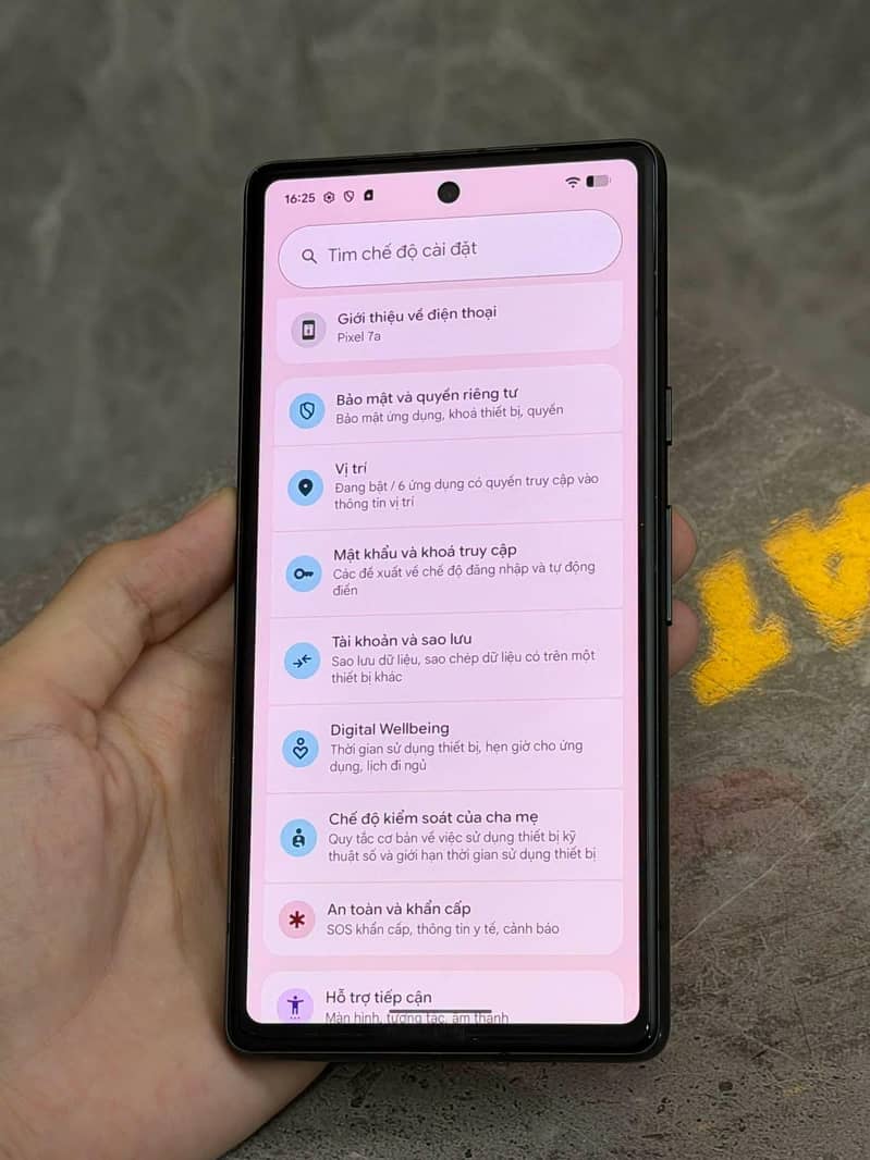 Google Pixel 7a 1