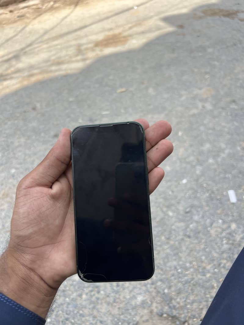 Apple iPhone 13 1