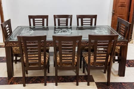Dining Table 8 Chair New Condition Pure Wood