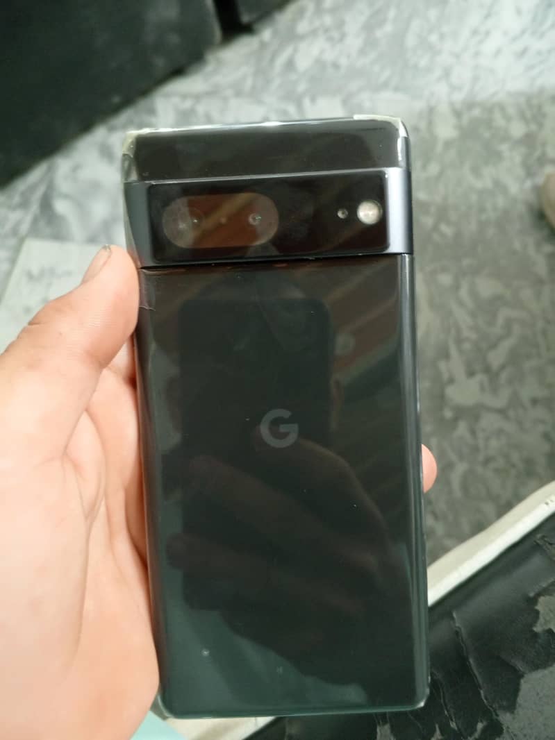 Google Pixel 7 4