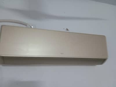 TCL T5 brand new  8 month use only