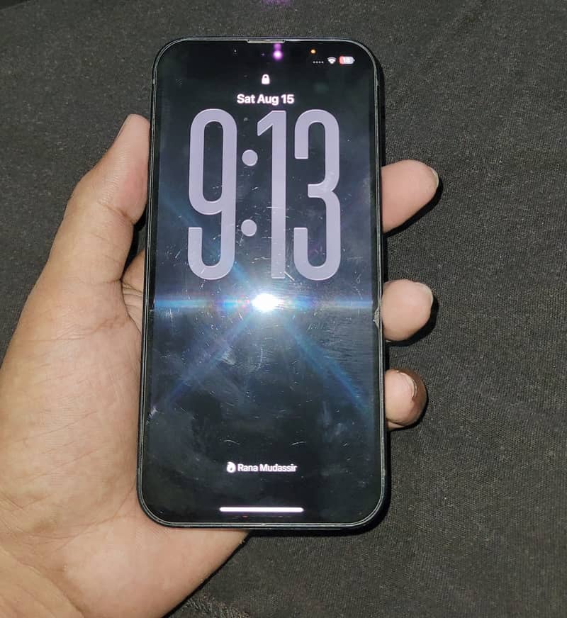Apple iPhone 13 3