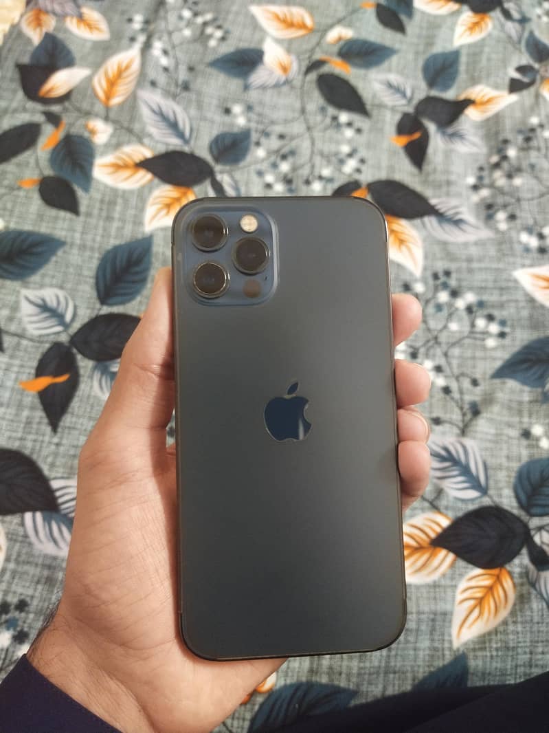 Apple iPhone 12 Pro 3