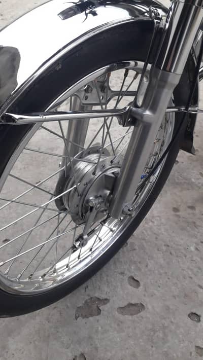 Honda 125cc argent for sale bike model 2004