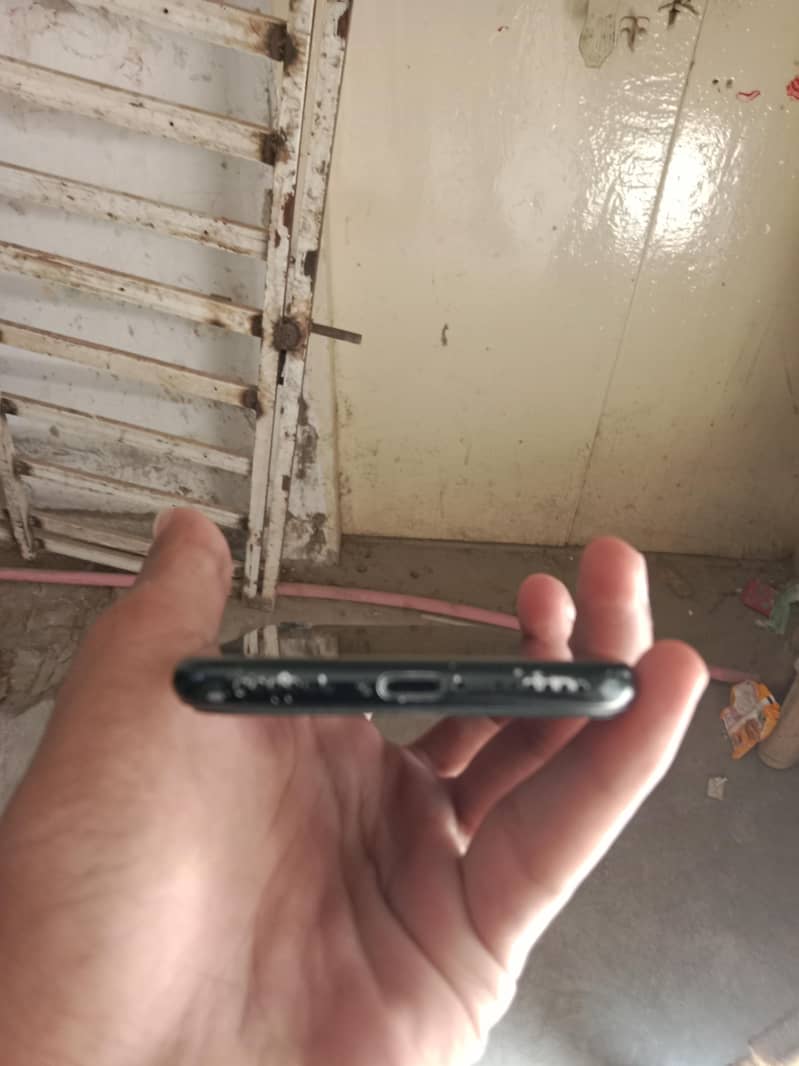 Apple iPhone 7 2