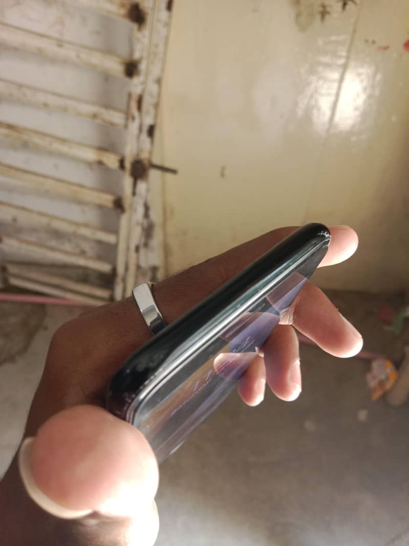Apple iPhone 7 7