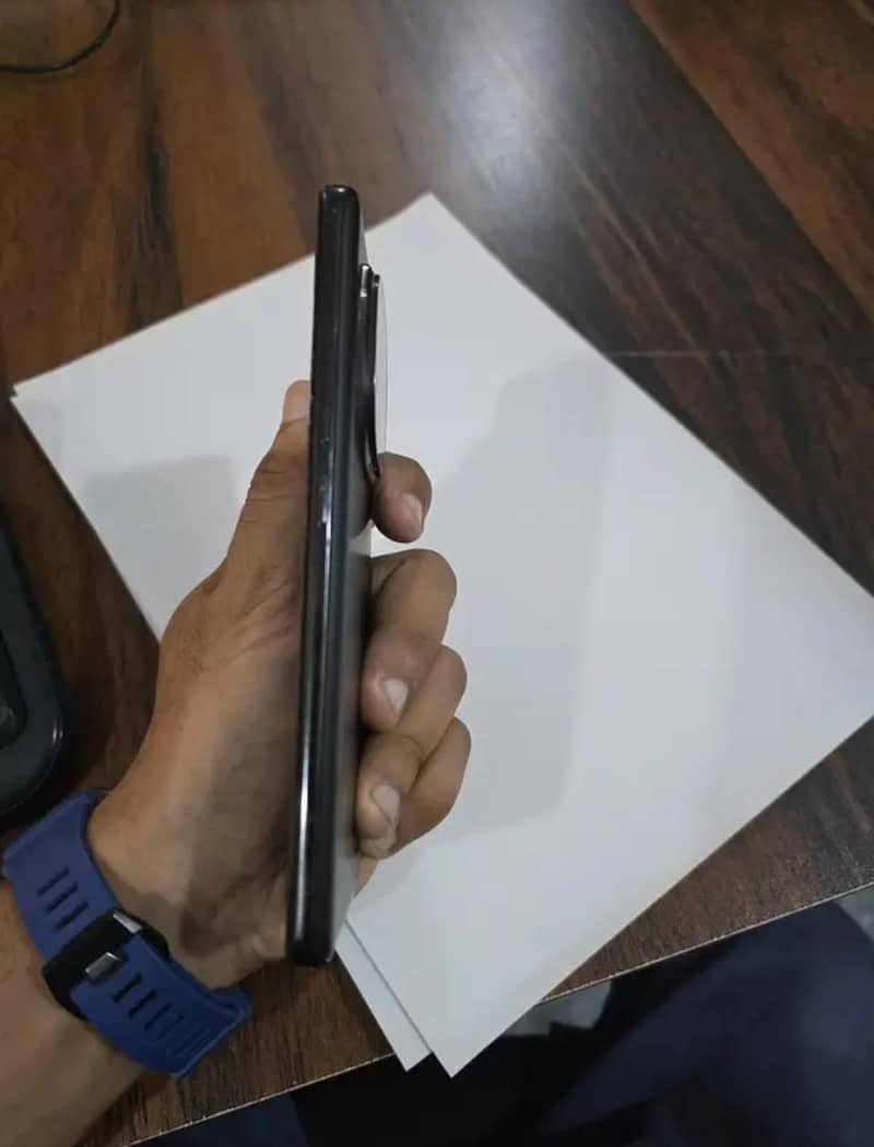 Xiaomi Redmi Note 14 Pro 1