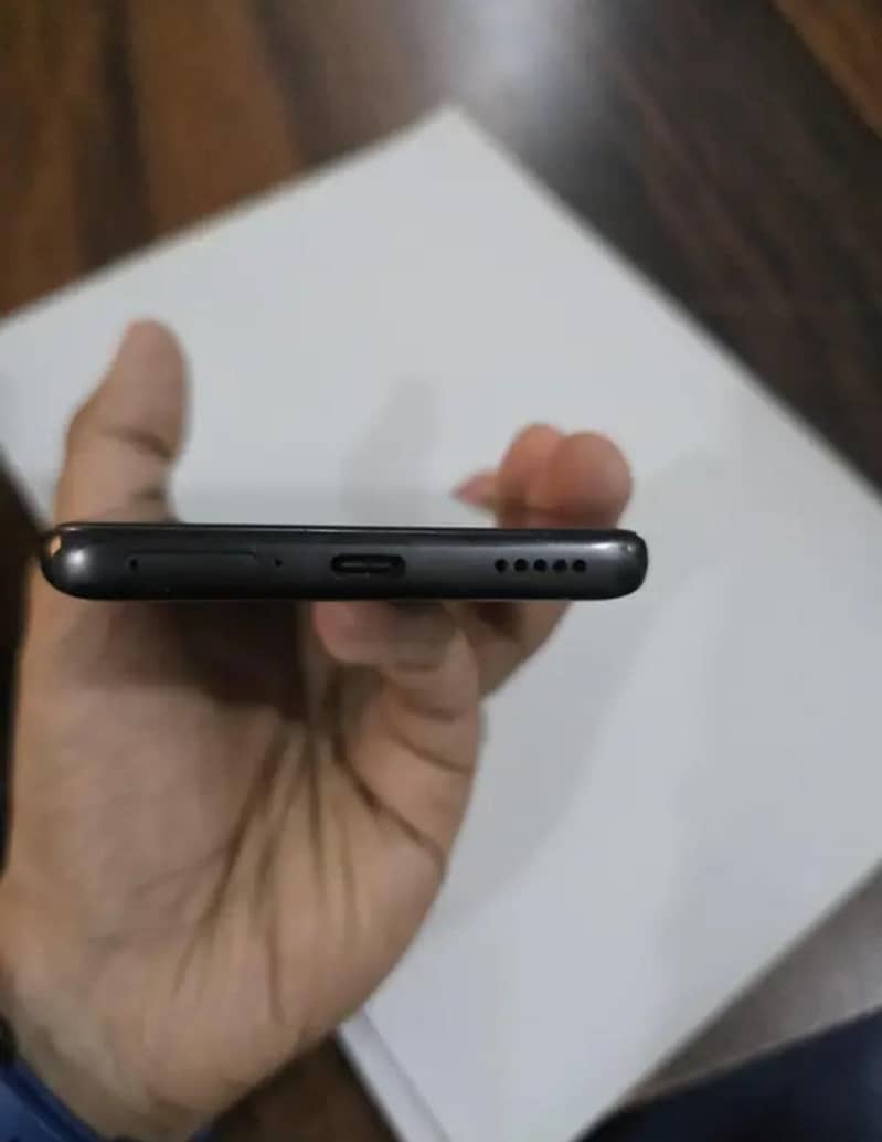 Xiaomi Redmi Note 14 Pro 4