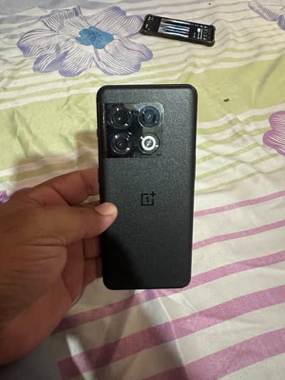 One Plus 10 Pro