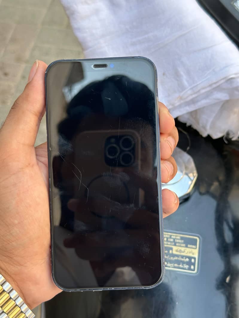 Iphone 12 2