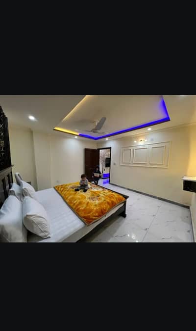 2BED FURNISH APARTMENT AVAILABLE DAILY WEEKLY BASIS FOR RENT IN ISLAMABAD E11 2