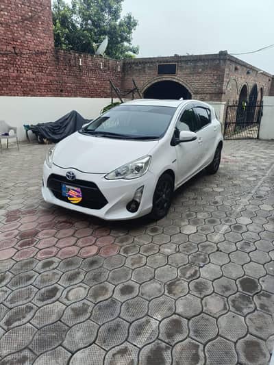 2015/22 Model Toyota Aqua Hybrid for Sale