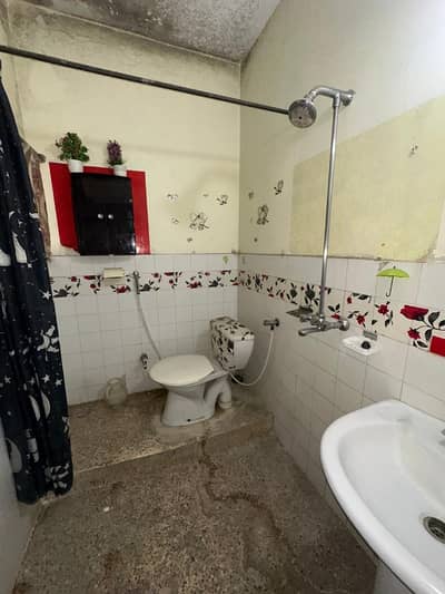 1 Kanal Back Of Main Boulevard Best Location House