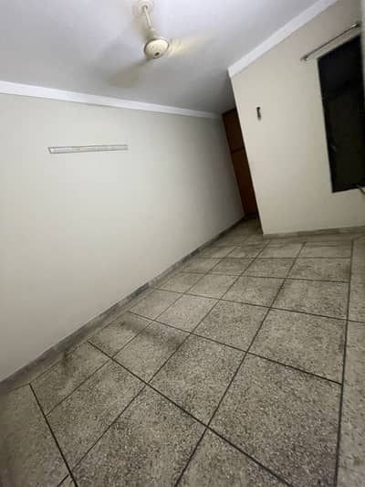 10 Marla Lower Portion Badar Block For Rent